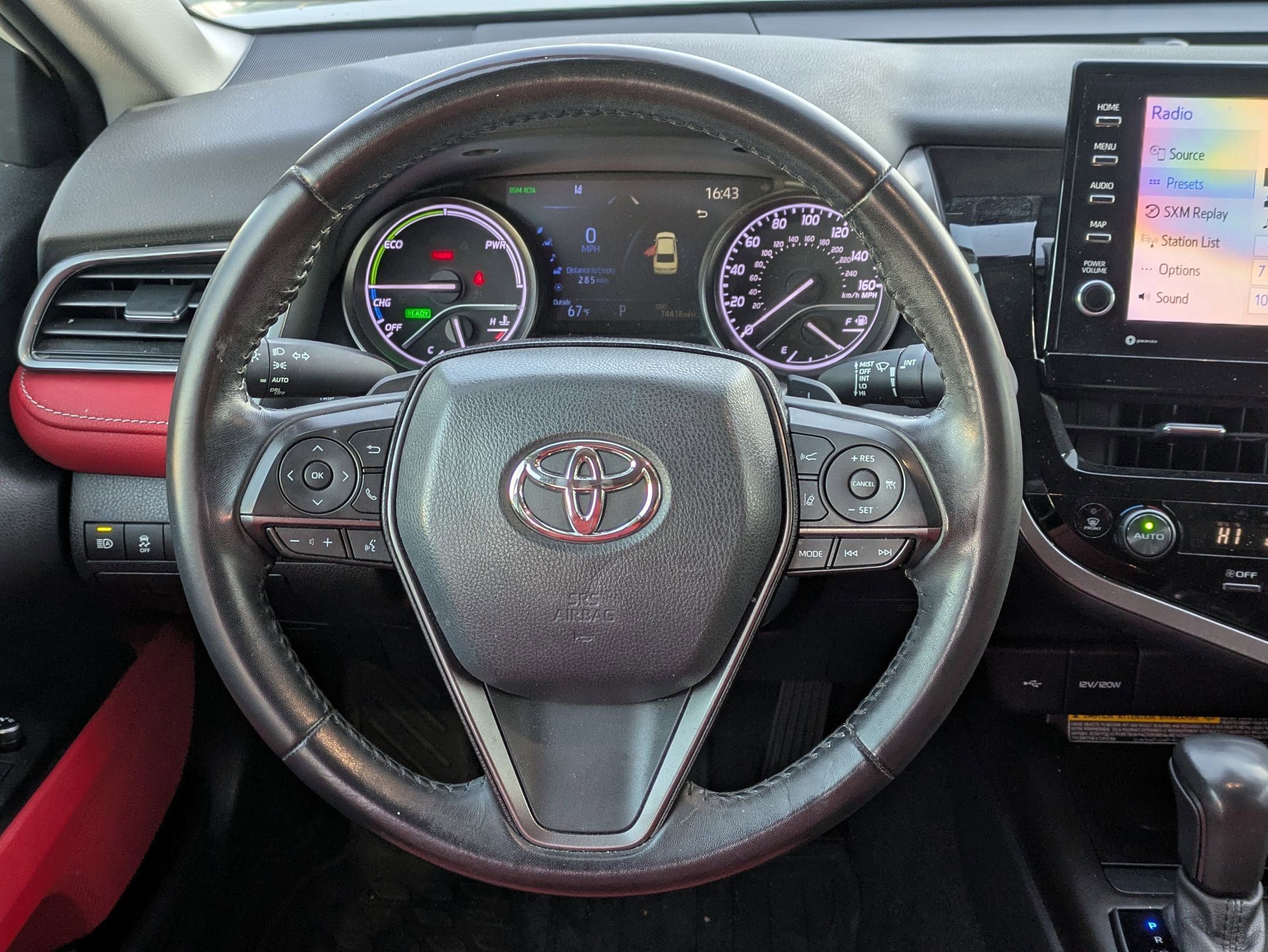 Used 2021 Toyota Camry XSE FWD image 23