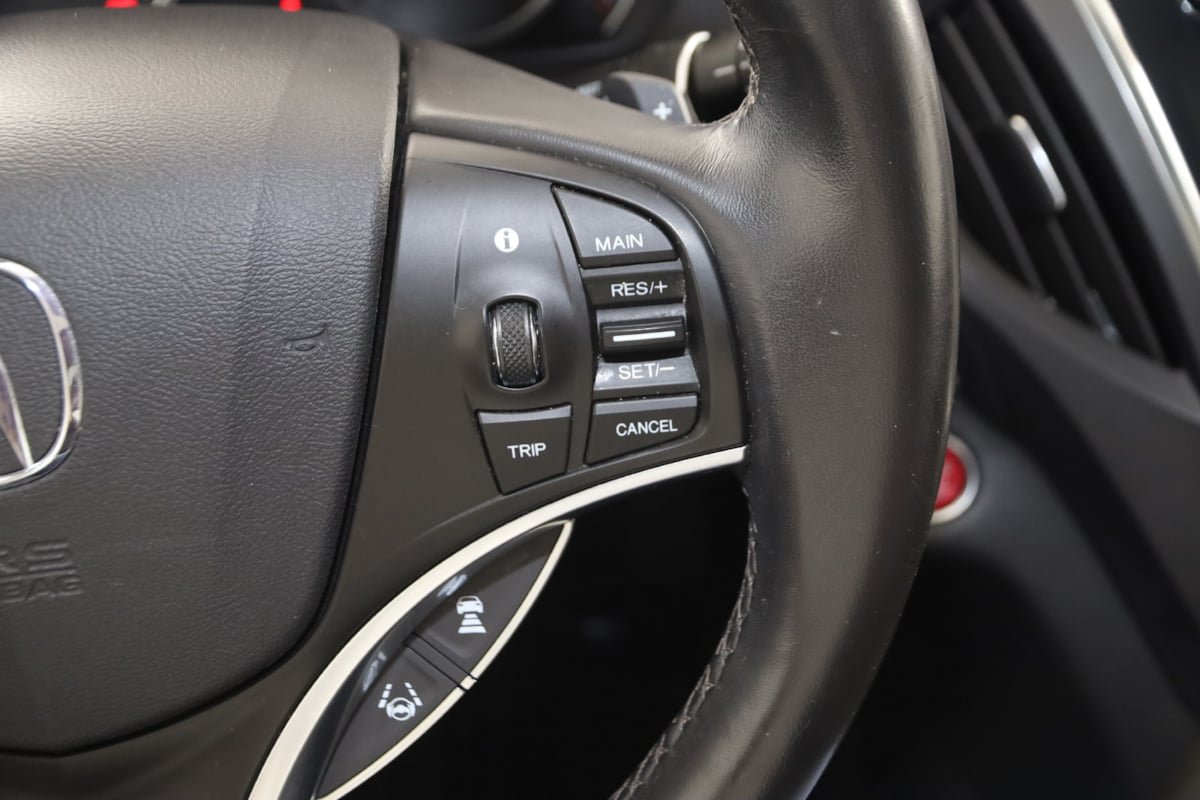 Used 2020 Acura MDX SH-AWD image 31