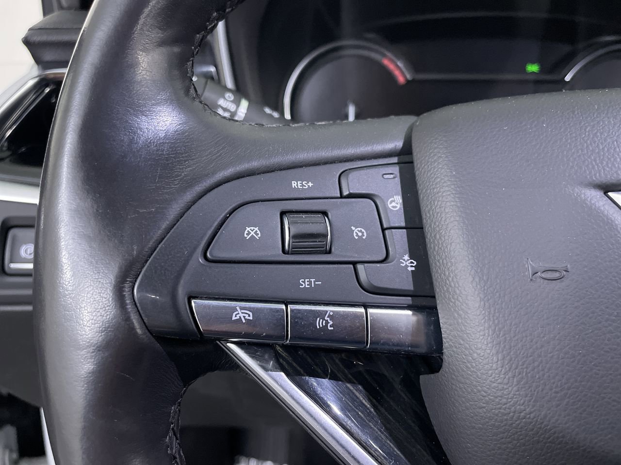 Used 2021 Cadillac XT6 Premium Luxury AWD/4WD image 28