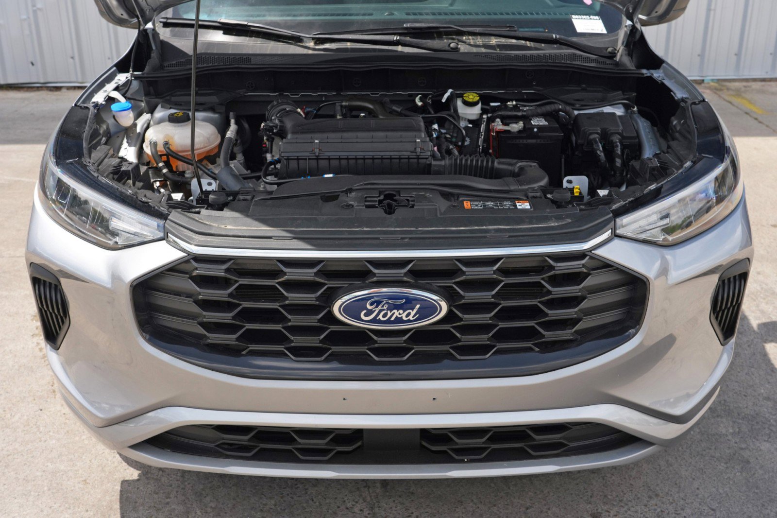 Used 2024 Ford Escape ST-Line w/ Tech Pack #1 AWD/4WD image 7