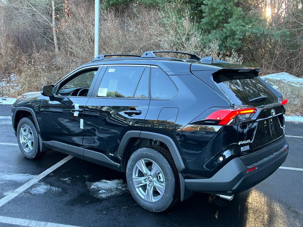 New 2025 Toyota RAV4 LE image 3