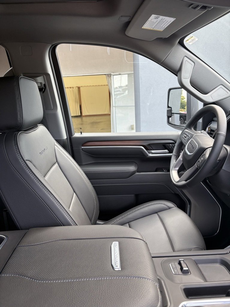 New 2025 GMC Sierra 2500 Denali w/ Max Trailering Package image 35