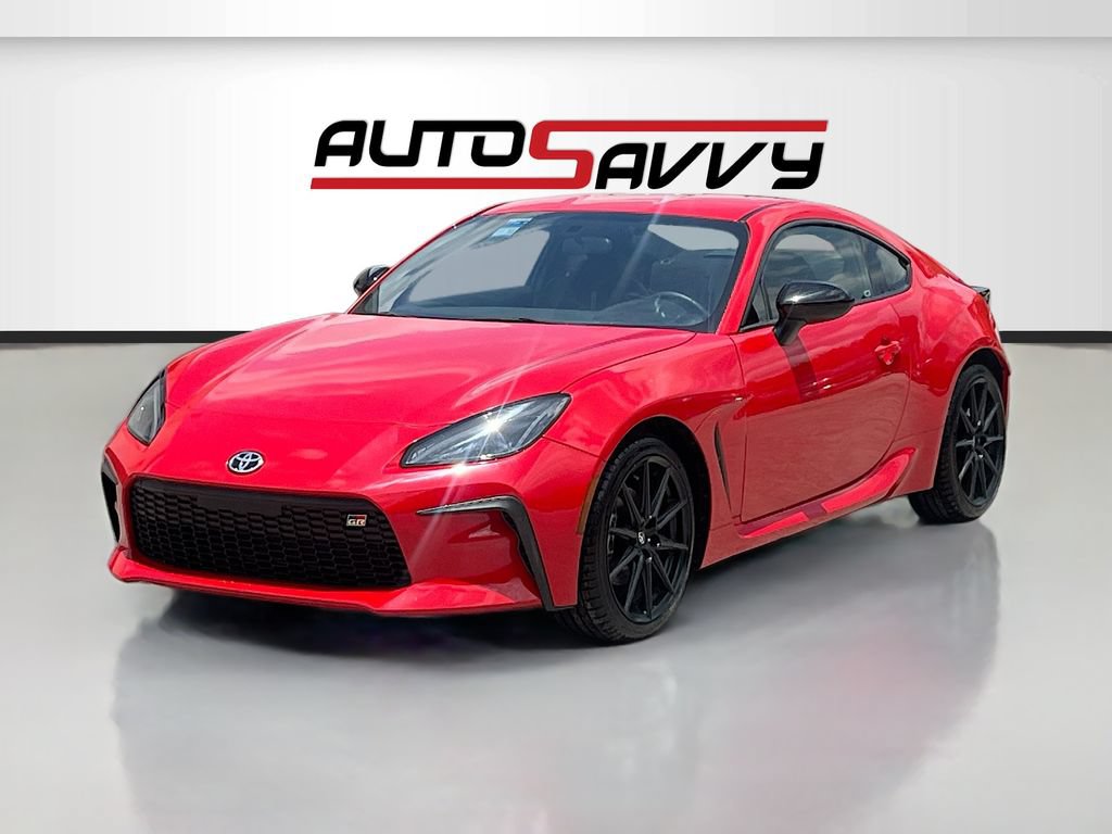 Used 2025 Toyota GR86 Premium w/ ALL Weather Mat Package (TMS) RWD image 3