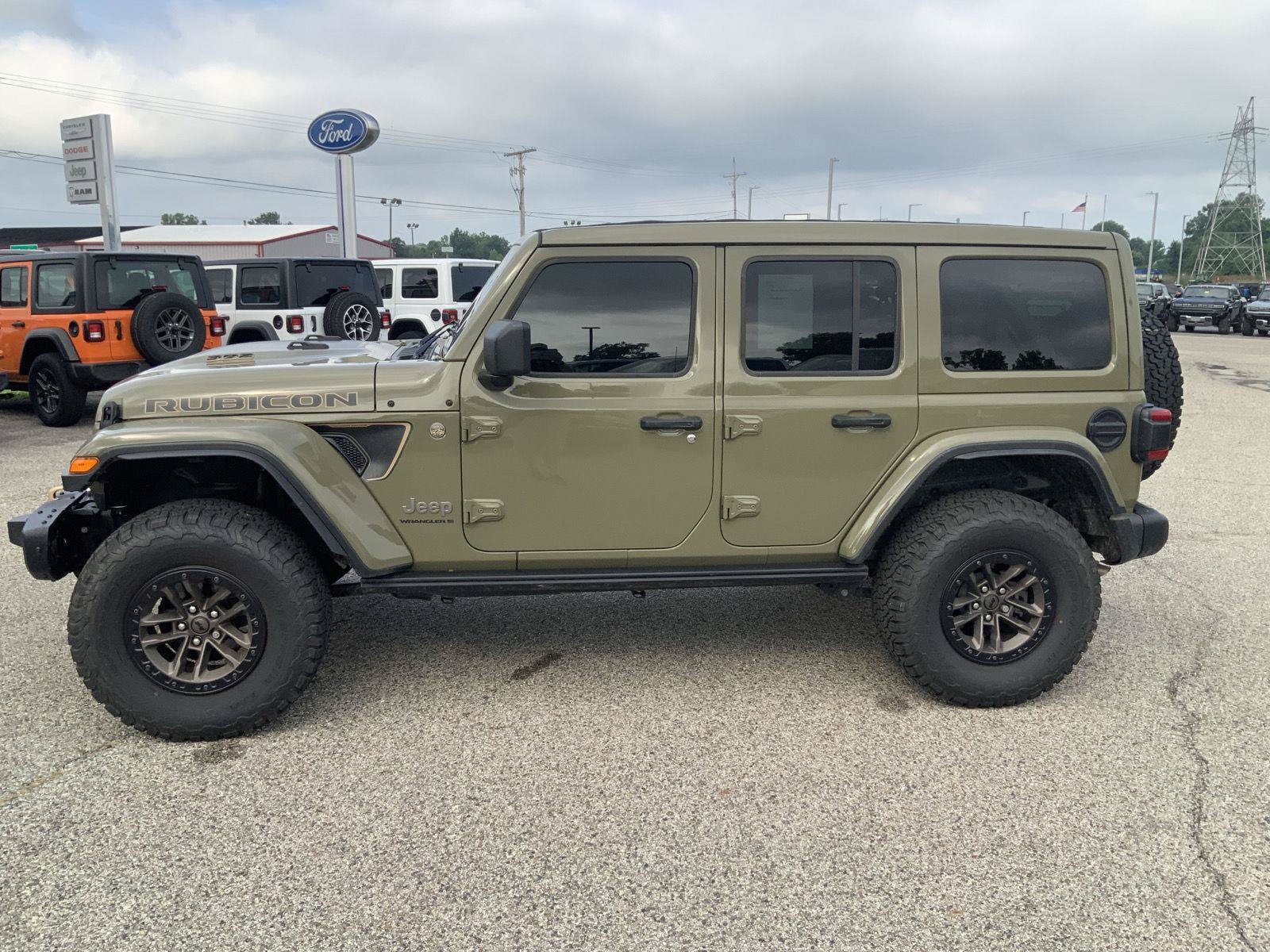 Used 2025 Jeep Wrangler Unlimited Rubicon 392 AWD/4WD image 8