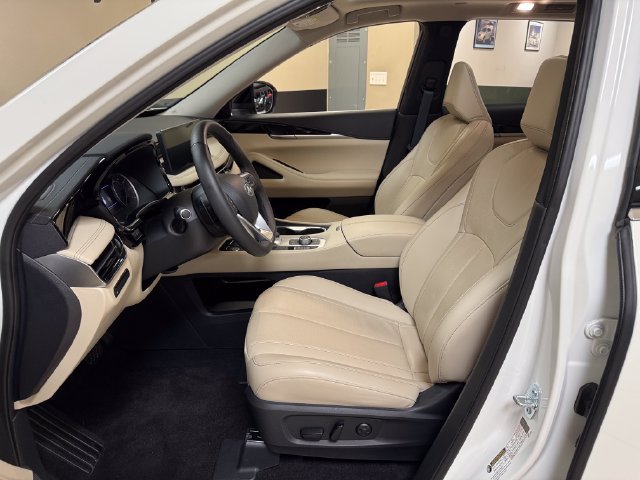 Used 2025 INFINITI QX60 Pure FWD image 8