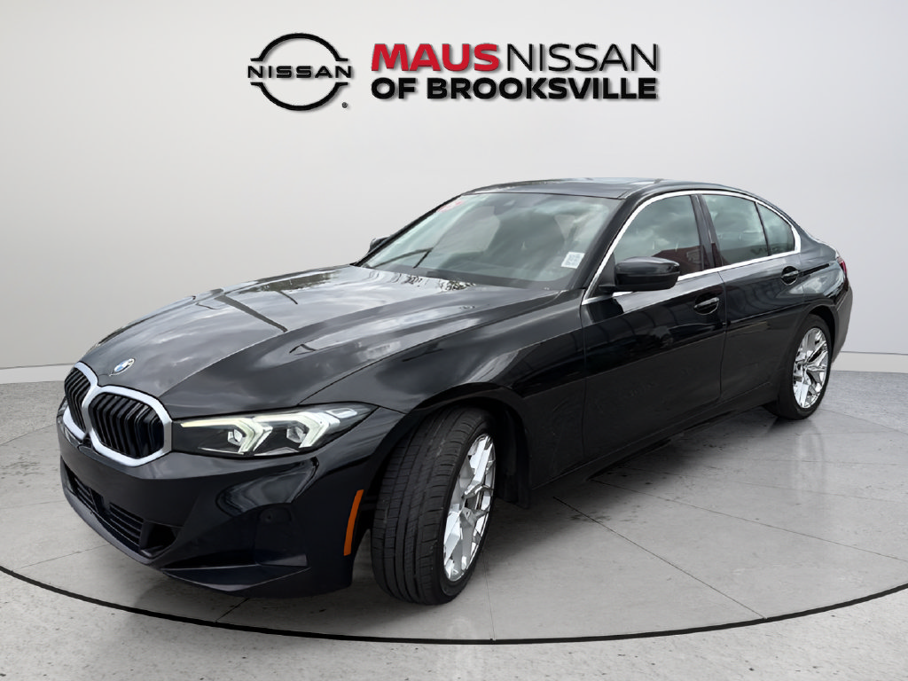 Used 2025 BMW 330i Sedan RWD image 4
