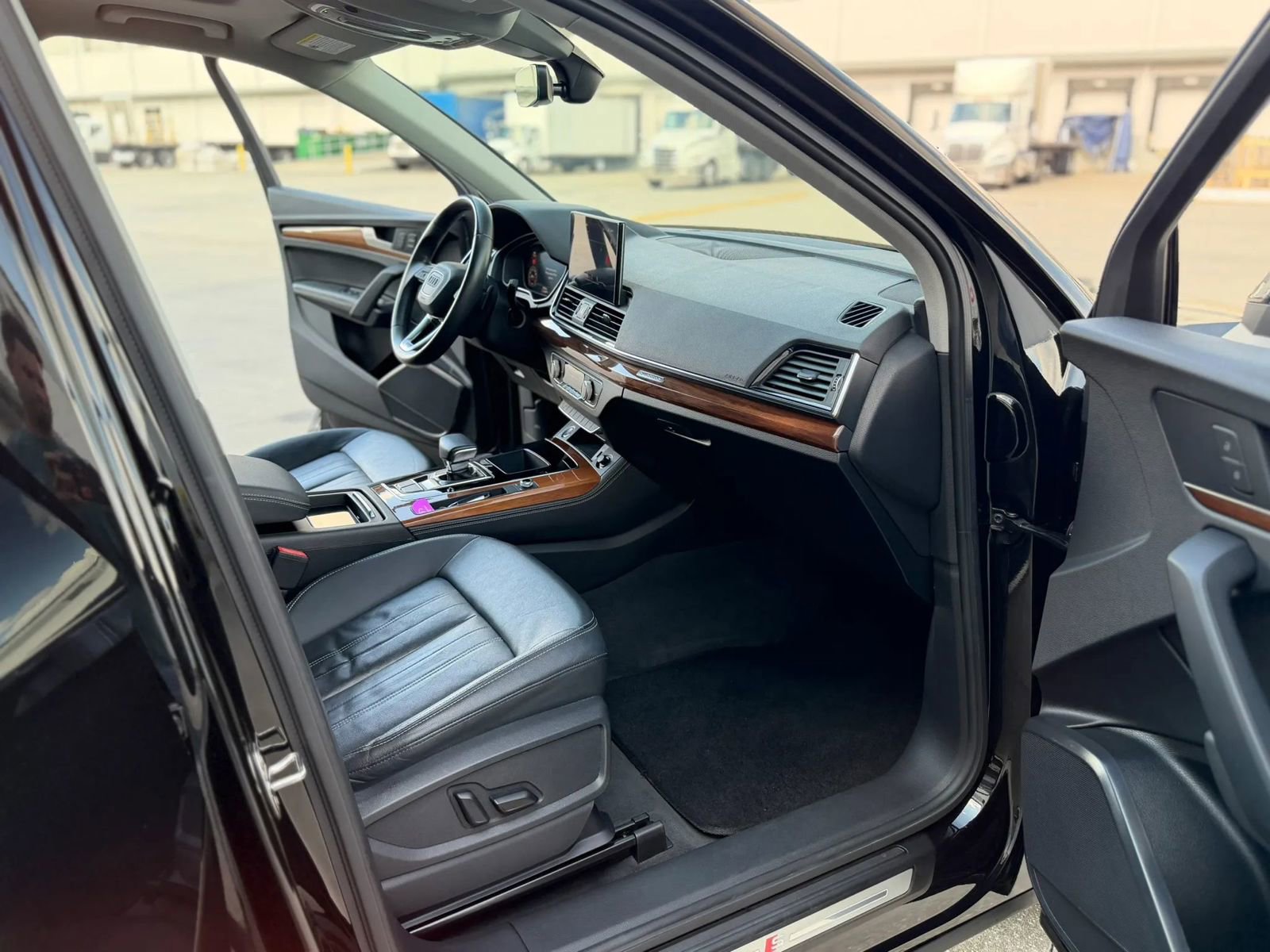 Used 2022 Audi Q5 2.0T Premium Plus AWD/4WD image 24