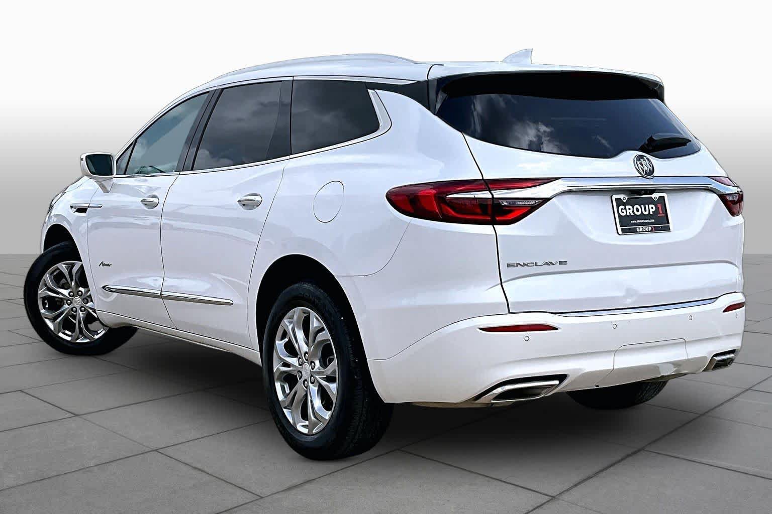 Used 2020 Buick Enclave Avenir w/ Avenir Technology Package FWD image 12