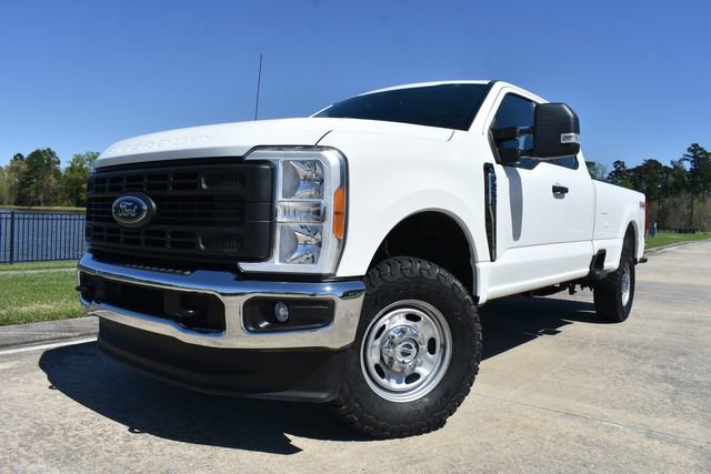 Used 2023 Ford F250 XL w/ FX4 Off-Road Package AWD/4WD image 5