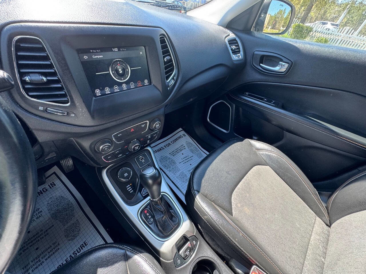 Used 2019 Jeep Compass Latitude image 18