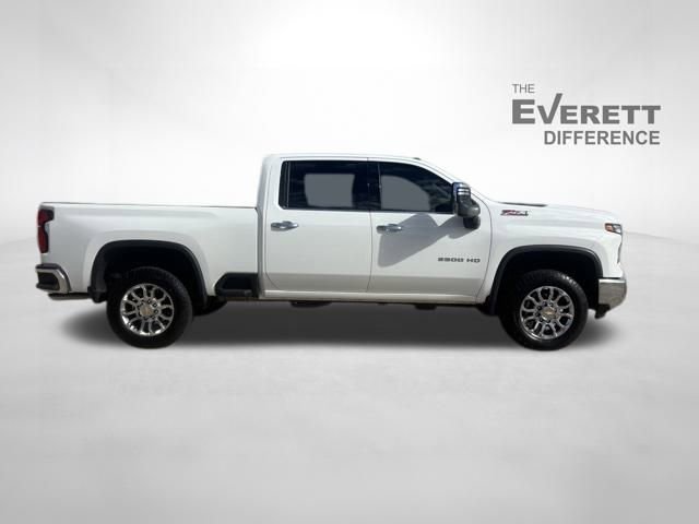 Used 2024 Chevrolet Silverado 2500 LTZ w/ LTZ Convenience Package image 13