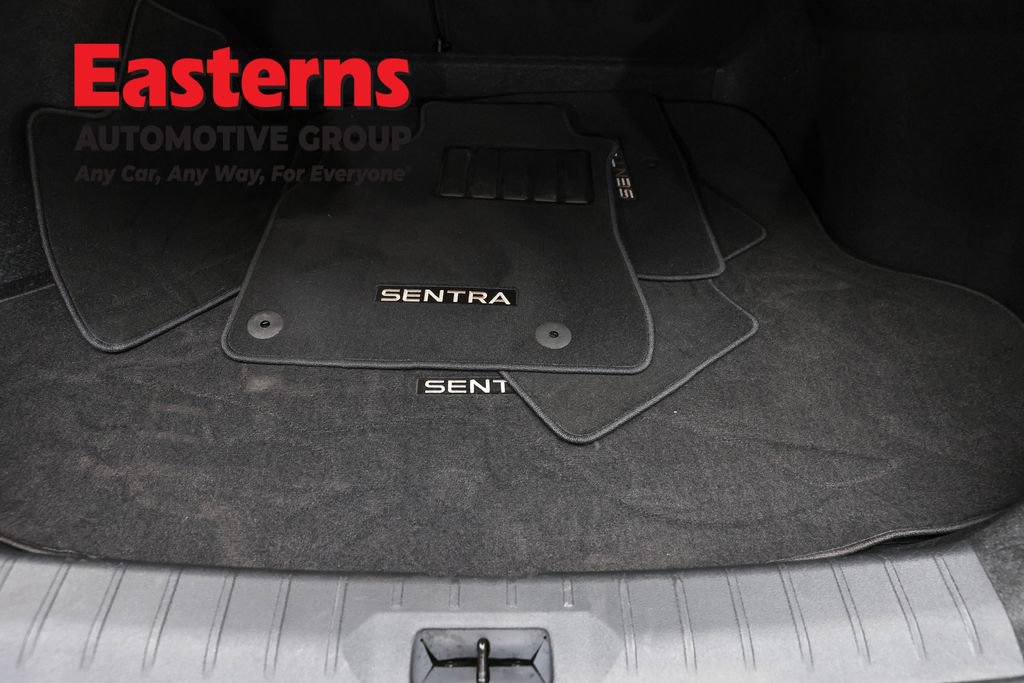 Used 2026 Nissan Sentra SR w/ Floor Mat Package FWD image 9
