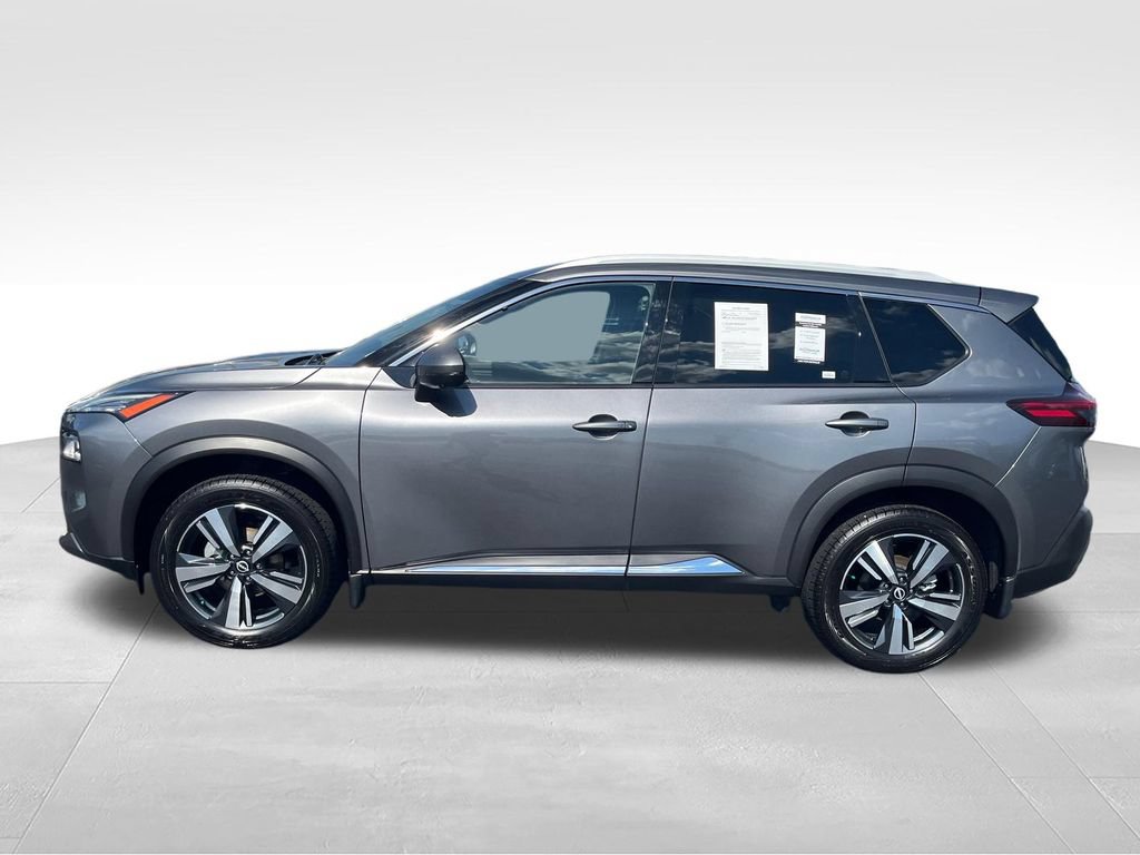 Used 2023 Nissan Rogue SL FWD image 2