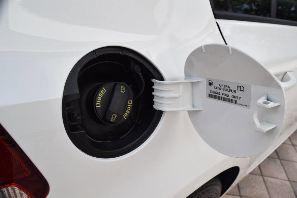 Used 2013 Volkswagen Golf TDI image 33