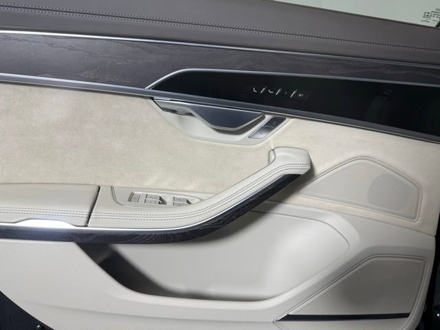 Used 2021 Audi A8 L 4.0T w/ Luxury Package image 22