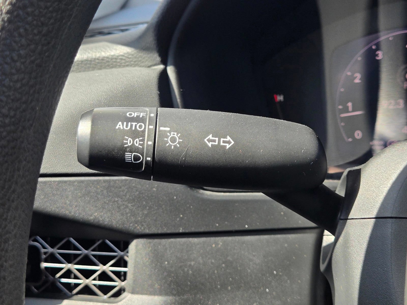 Used 2023 Honda Accord LX image 23
