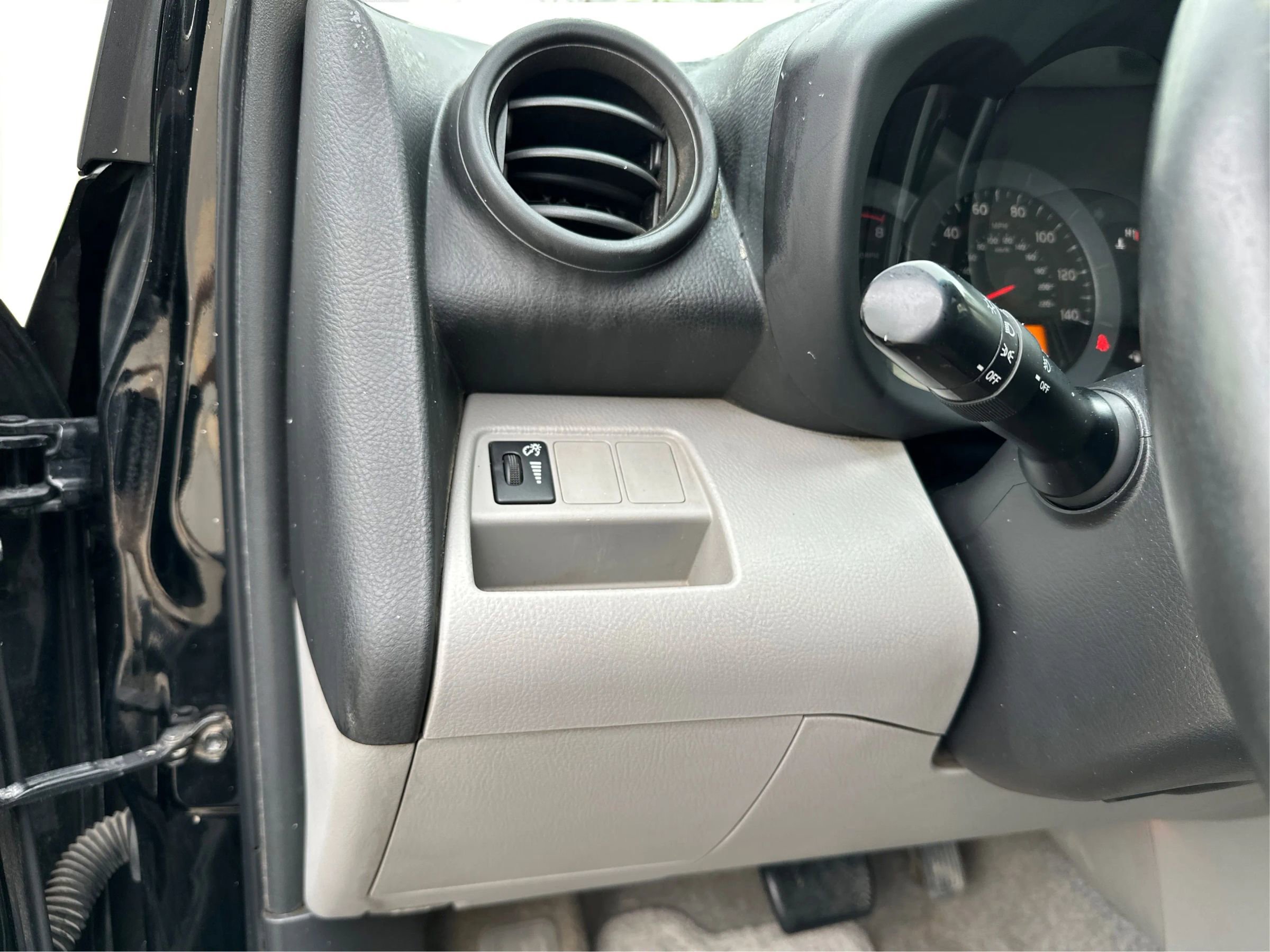 Used 2012 Toyota RAV4 Limited w/ Premium Plus Value Pkg FWD image 19