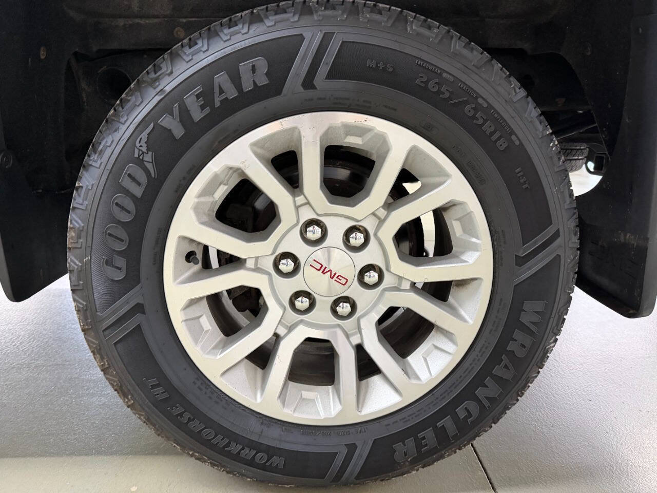 Used 2016 GMC Sierra 1500 SLE w/ SLE Value Package AWD/4WD image 29