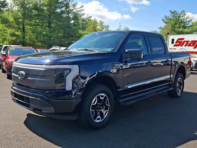 Used 2023 Ford F150 Lightning XLT AWD/4WD image 3
