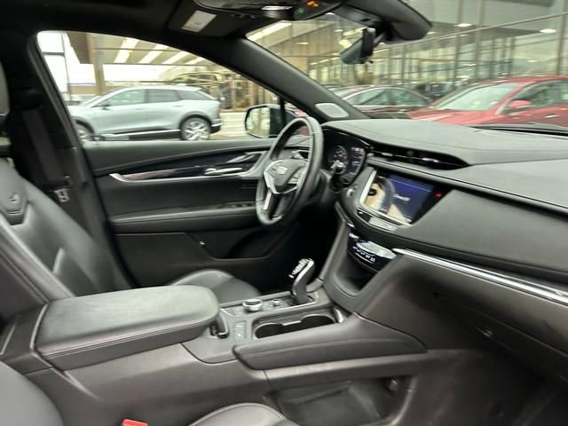 Used 2023 Cadillac XT5 Premium Luxury w/ Technology Package image 25