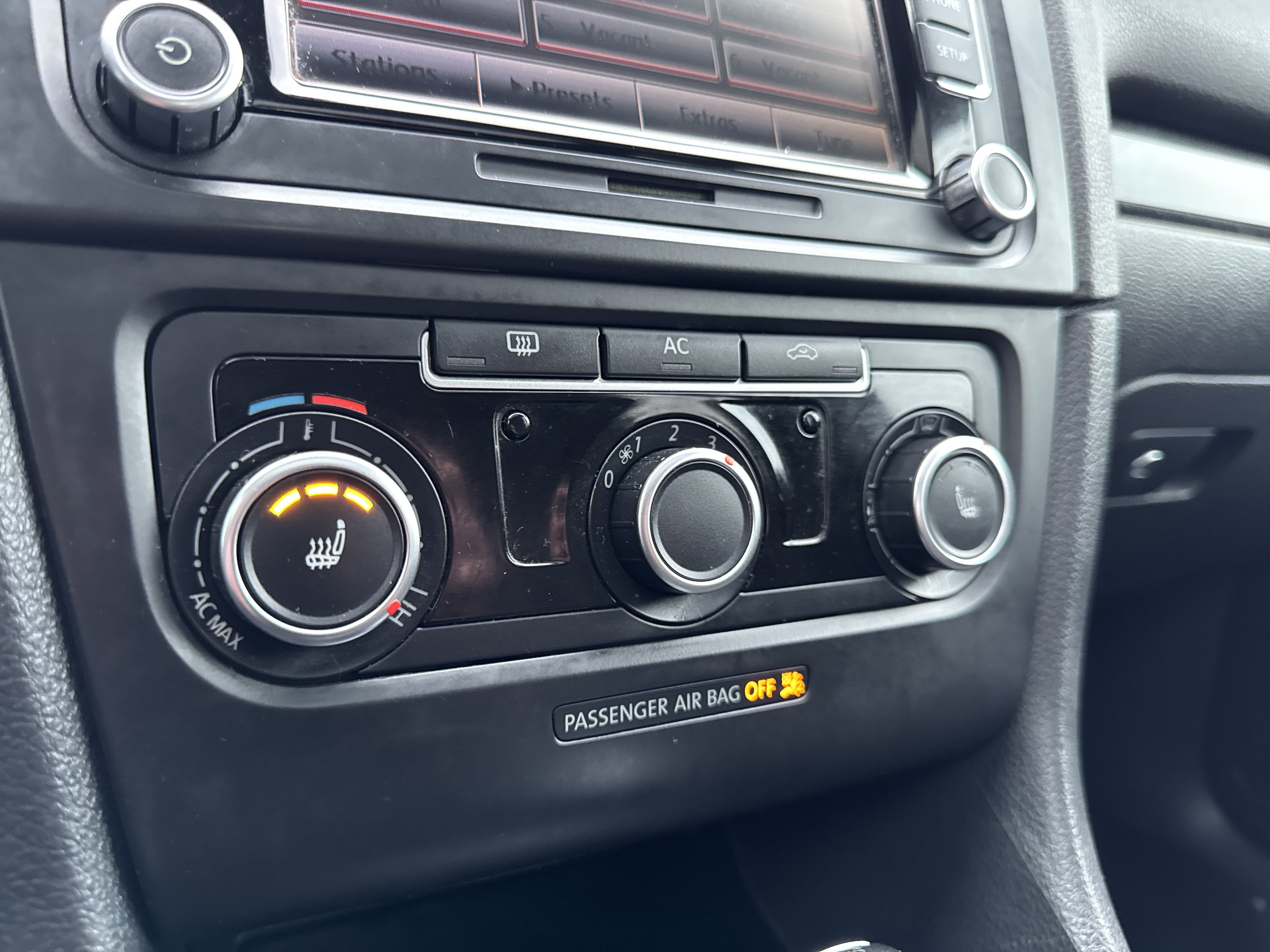 Used 2012 Volkswagen GTI 4-Door image 23