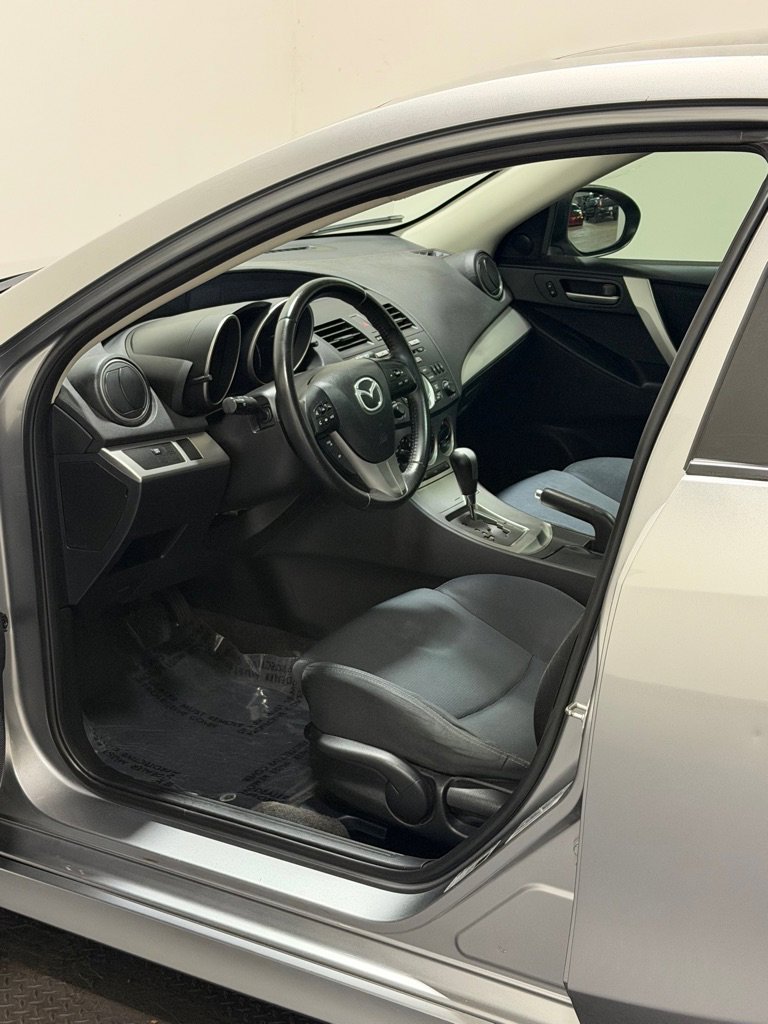 Used 2010 MAZDA MAZDA3 s Sport FWD image 8