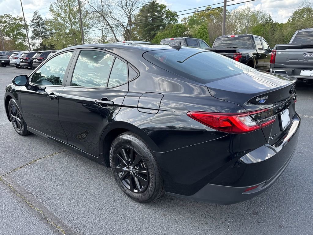 Used 2025 Toyota Camry LE FWD image 3