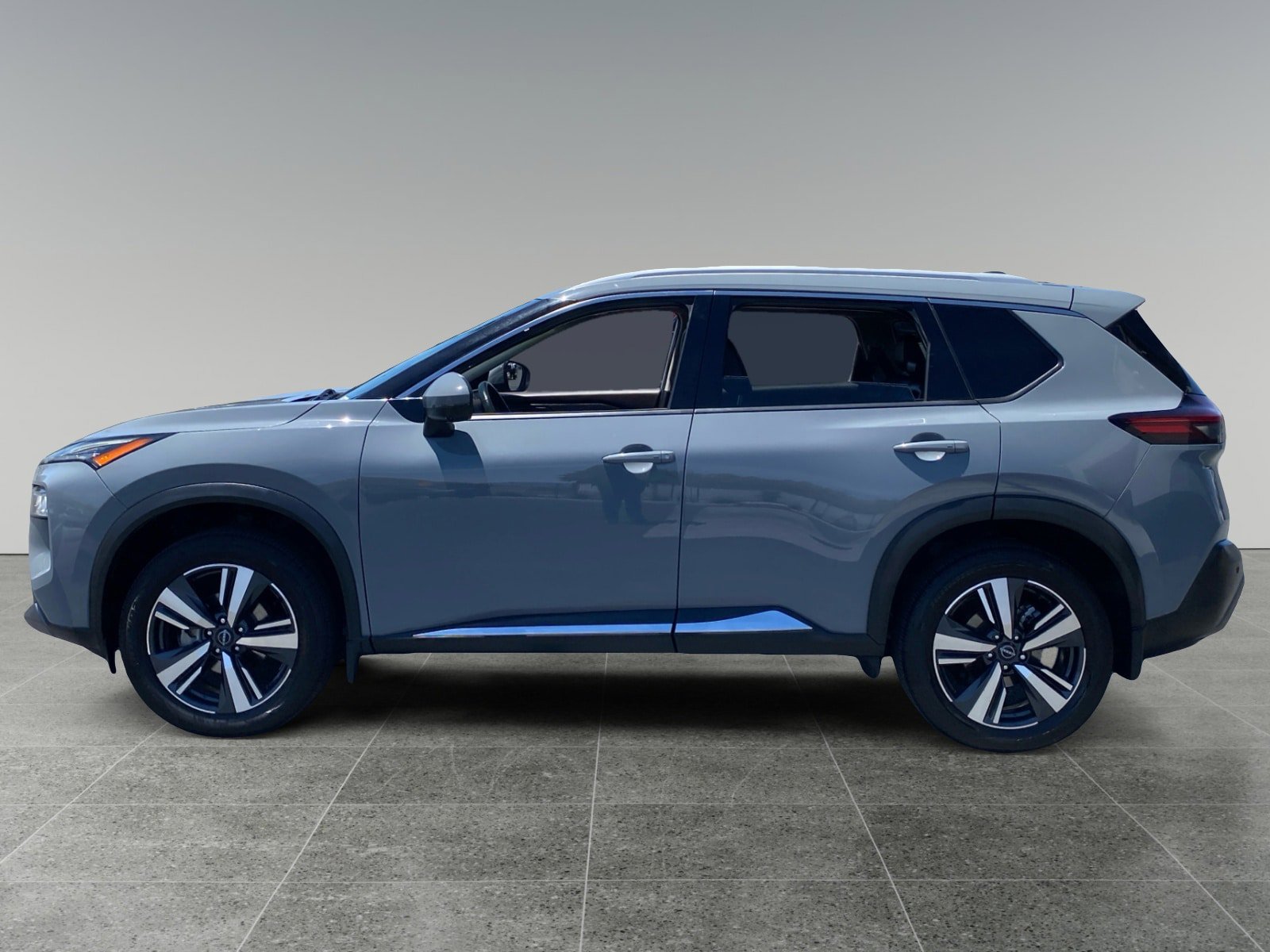Used 2022 Nissan Rogue SL FWD image 2