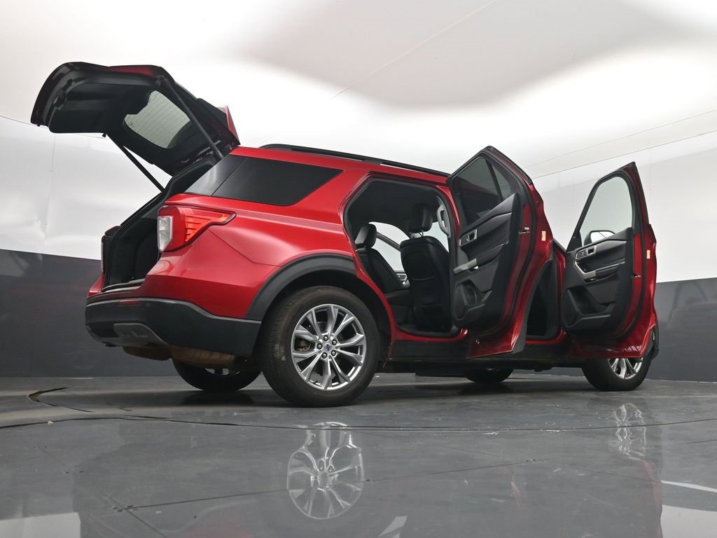 Used 2020 Ford Explorer XLT w/ Equipment Group 202A image 53