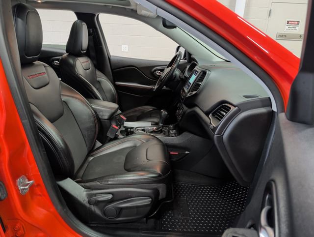 Used 2021 Jeep Cherokee Trailhawk w/ Sun, Sound & Nav Group image 33