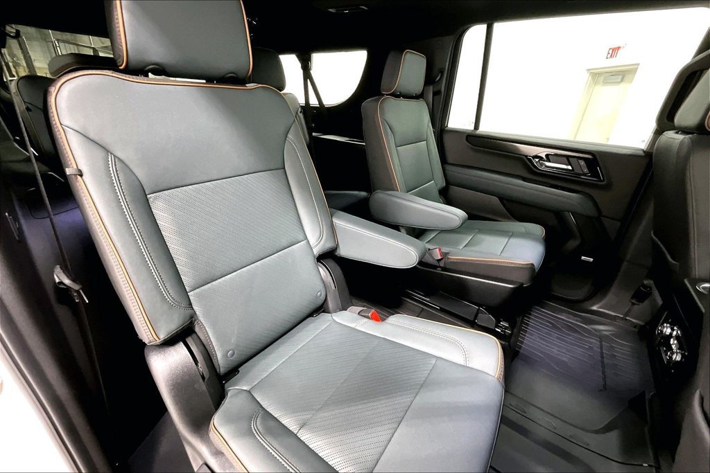 New 2027 GMC Yukon XL AT4 w/ AT4 Premium Plus Package AWD/4WD image 9
