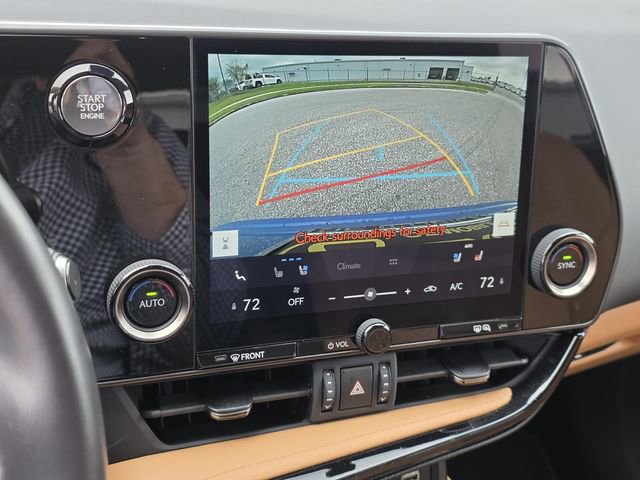 Used 2025 Lexus NX 250 FWD w/ Towing Package (2000 Lbs) image 14