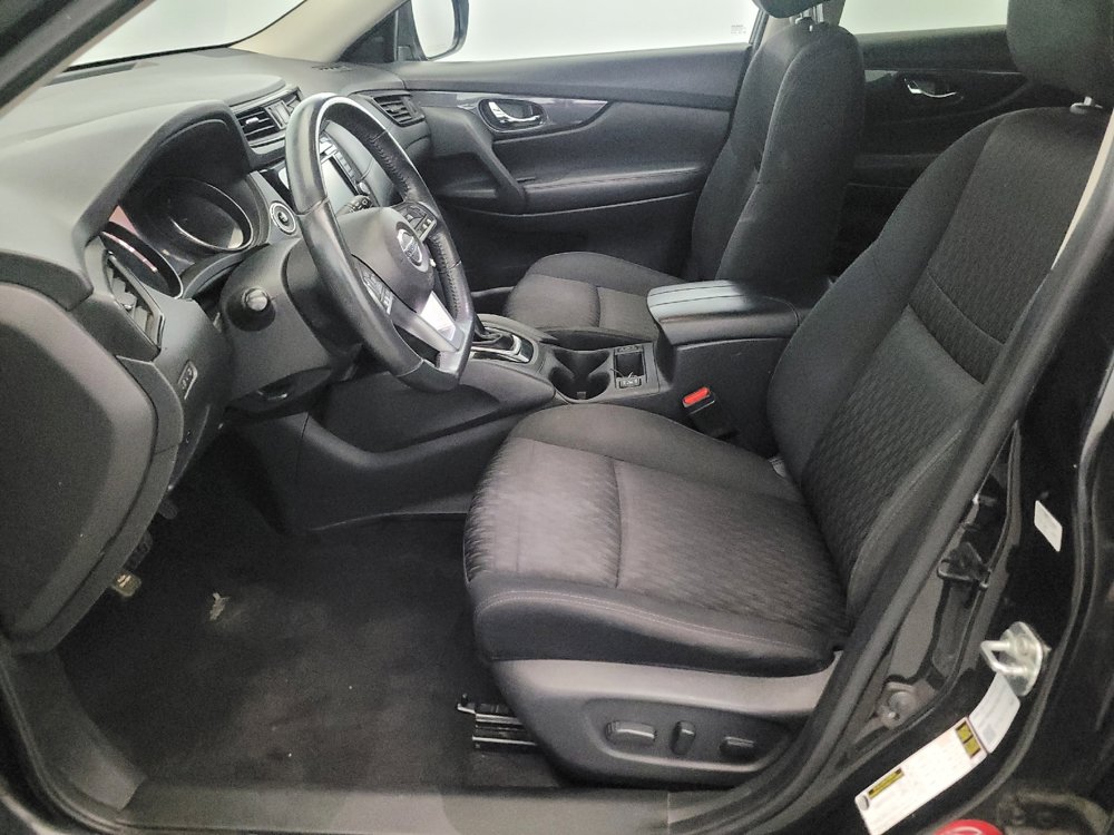 Used 2018 Nissan Rogue SV AWD/4WD image 17