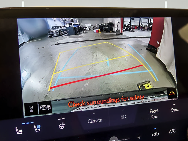 Used 2025 Lexus RX 350 Premium w/ Accessory Package AWD/4WD image 18