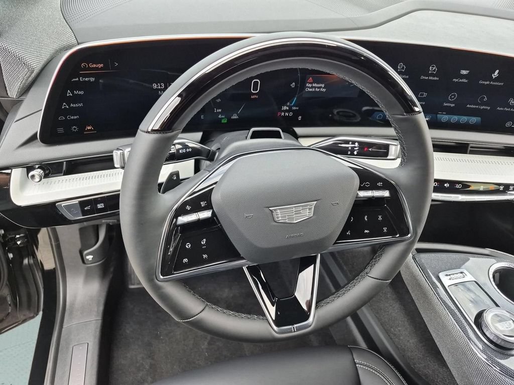 Used 2027 Cadillac Optiq Luxury RWD image 10