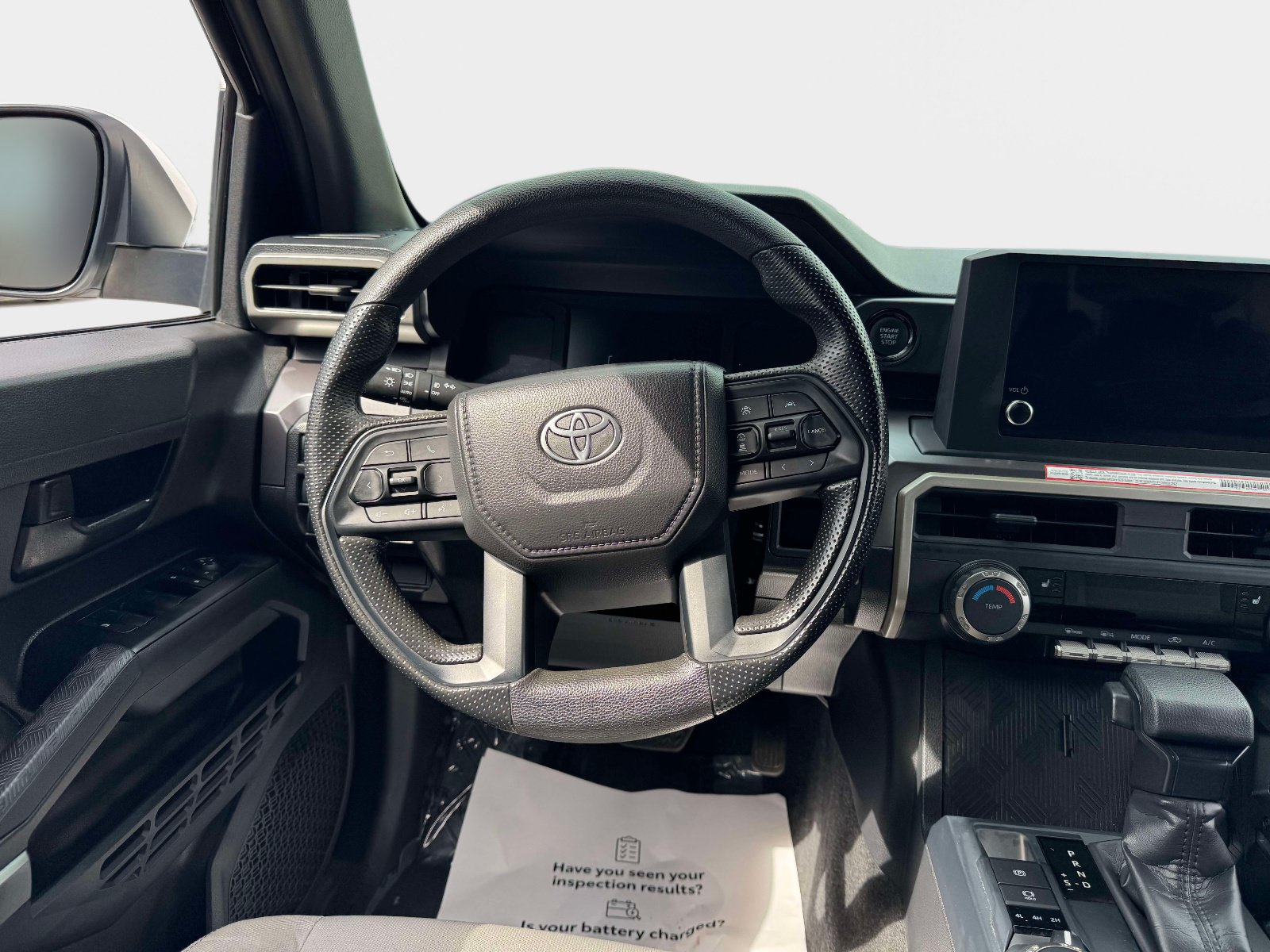 Used 2025 Toyota Tacoma SR5 AWD/4WD image 14