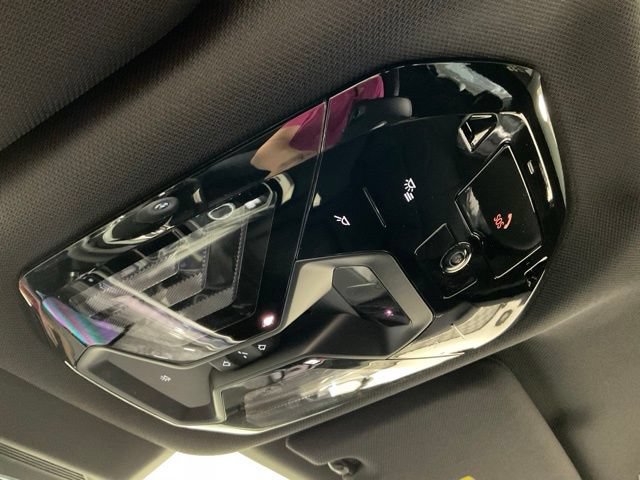 Used 2024 BMW i7 xDrive60 RWD image 18