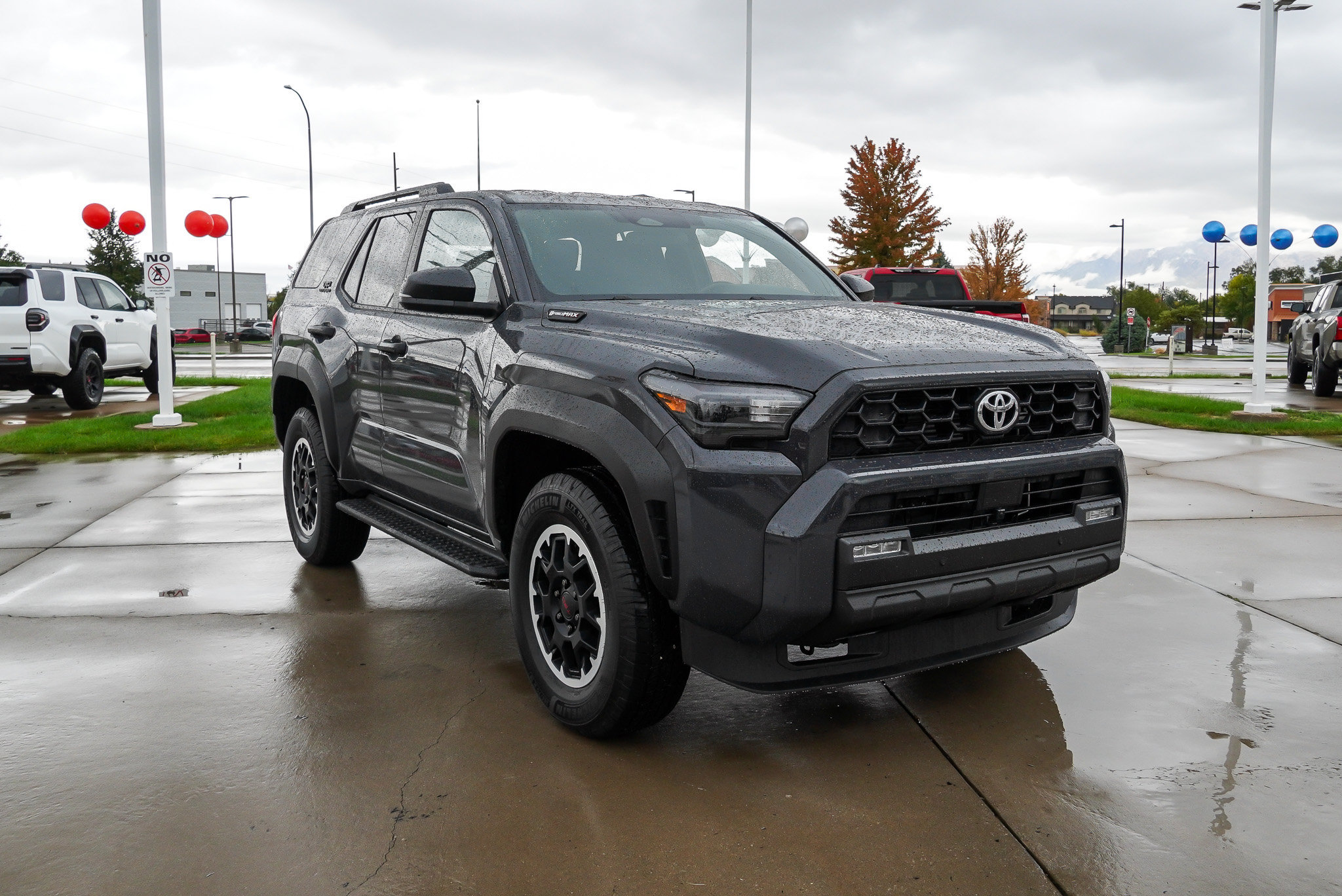 Certified 2025 Toyota 4Runner TRD Off-Road AWD/4WD image 2