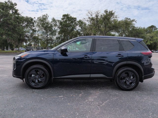 Certified 2026 Nissan Rogue SV FWD image 7