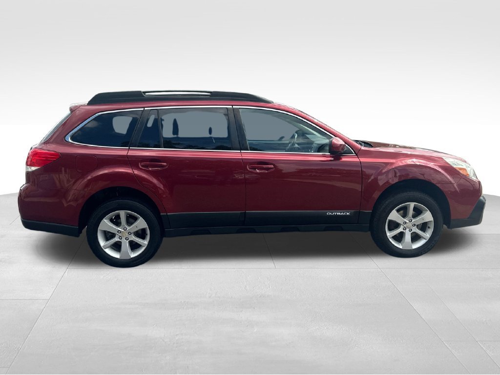 Used 2014 Subaru Outback 2.5i Premium AWD/4WD image 8
