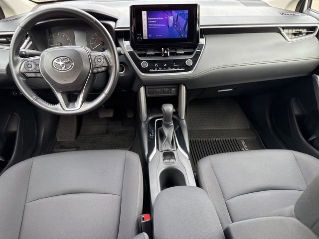 Used 2023 Toyota Corolla Cross LE image 4