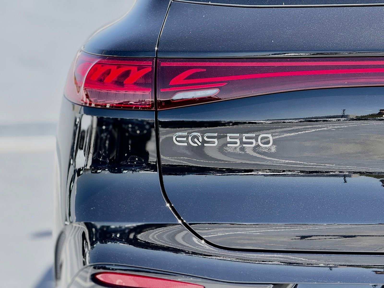 New 2026 Mercedes-Benz EQS 550 4MATIC SUV image 10