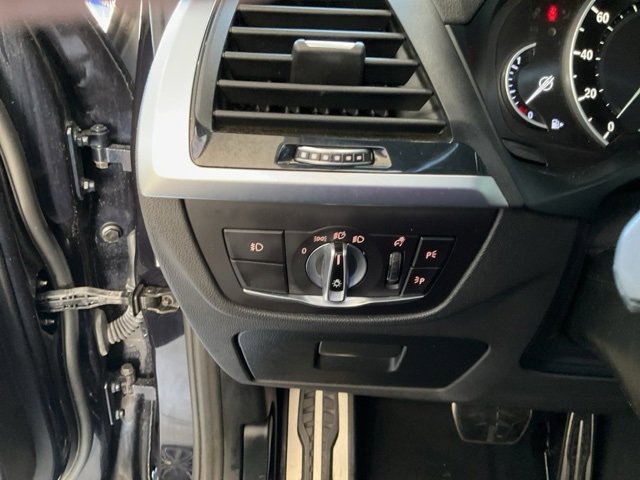 Used 2019 BMW X3 sDrive30i w/ M Sport Package 2 image 9