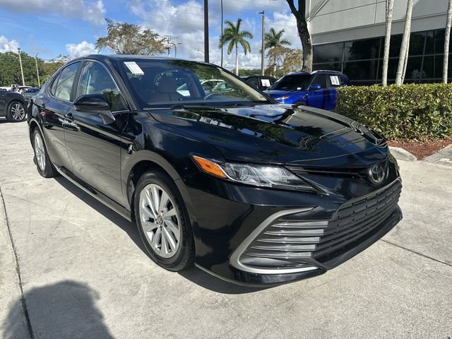 Used 2024 Toyota Camry LE FWD image 19