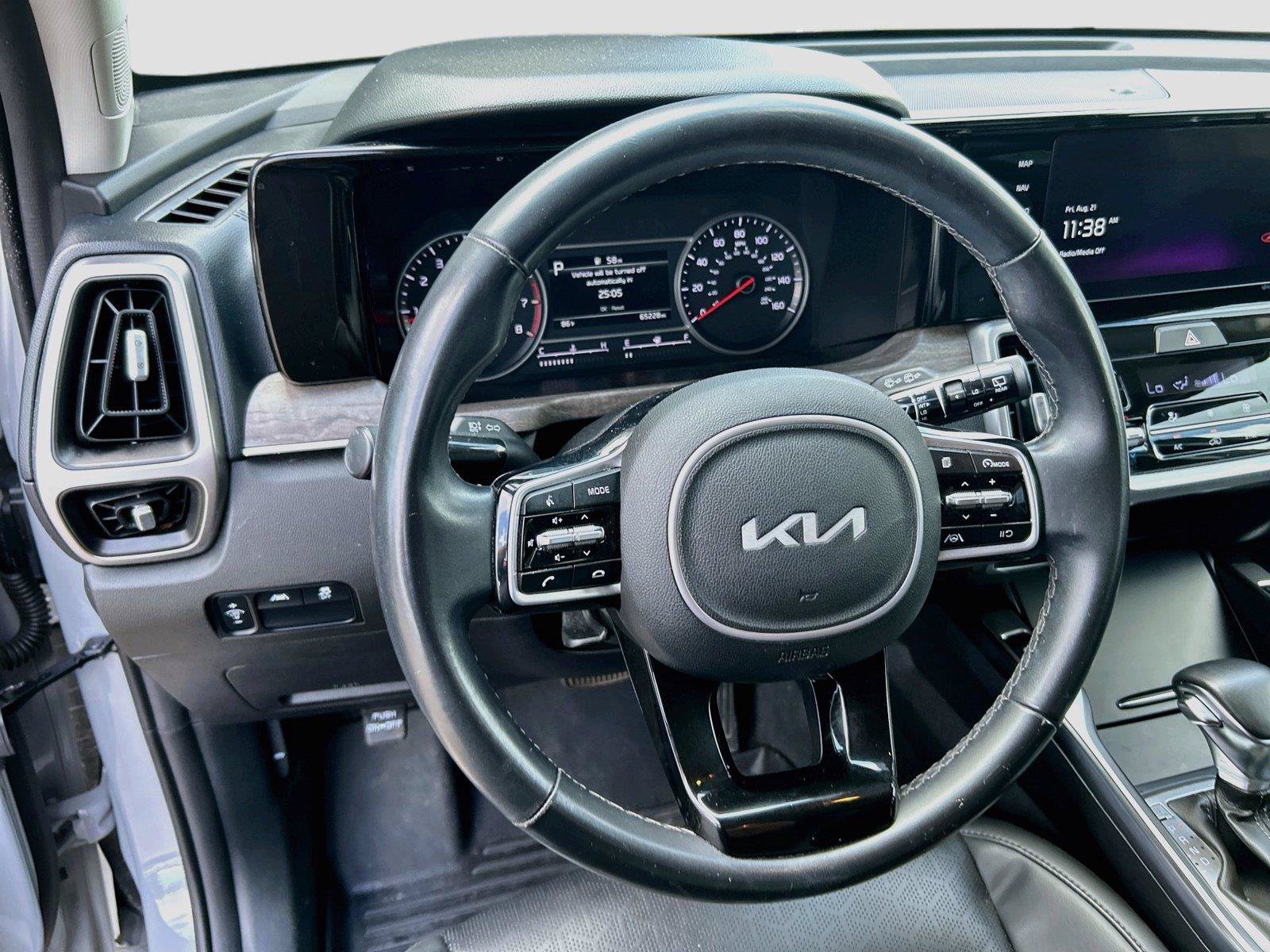 Used 2022 Kia Sorento S AWD/4WD image 26