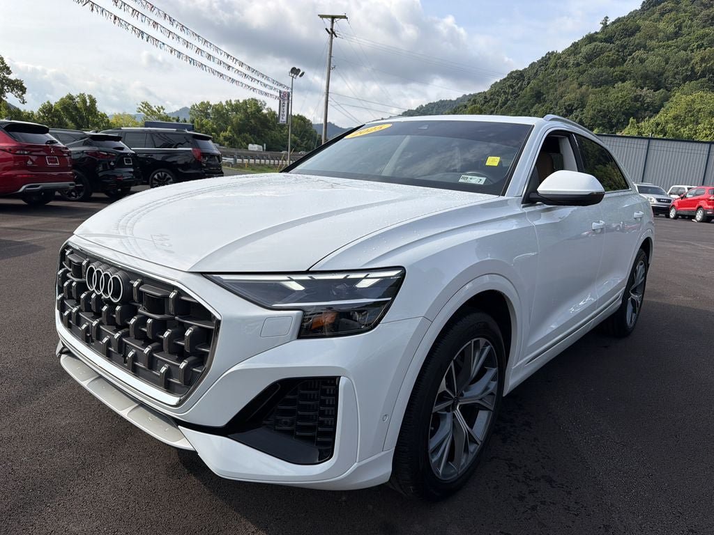 Used 2025 Audi Q8 Premium Plus AWD/4WD image 10
