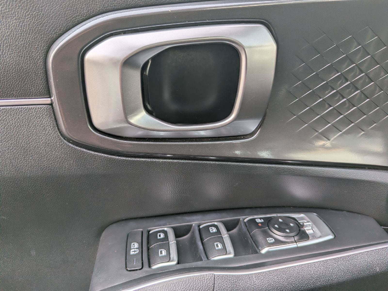 Used 2025 Kia Sorento S w/ Panoramic Sunroof Package AWD/4WD image 24