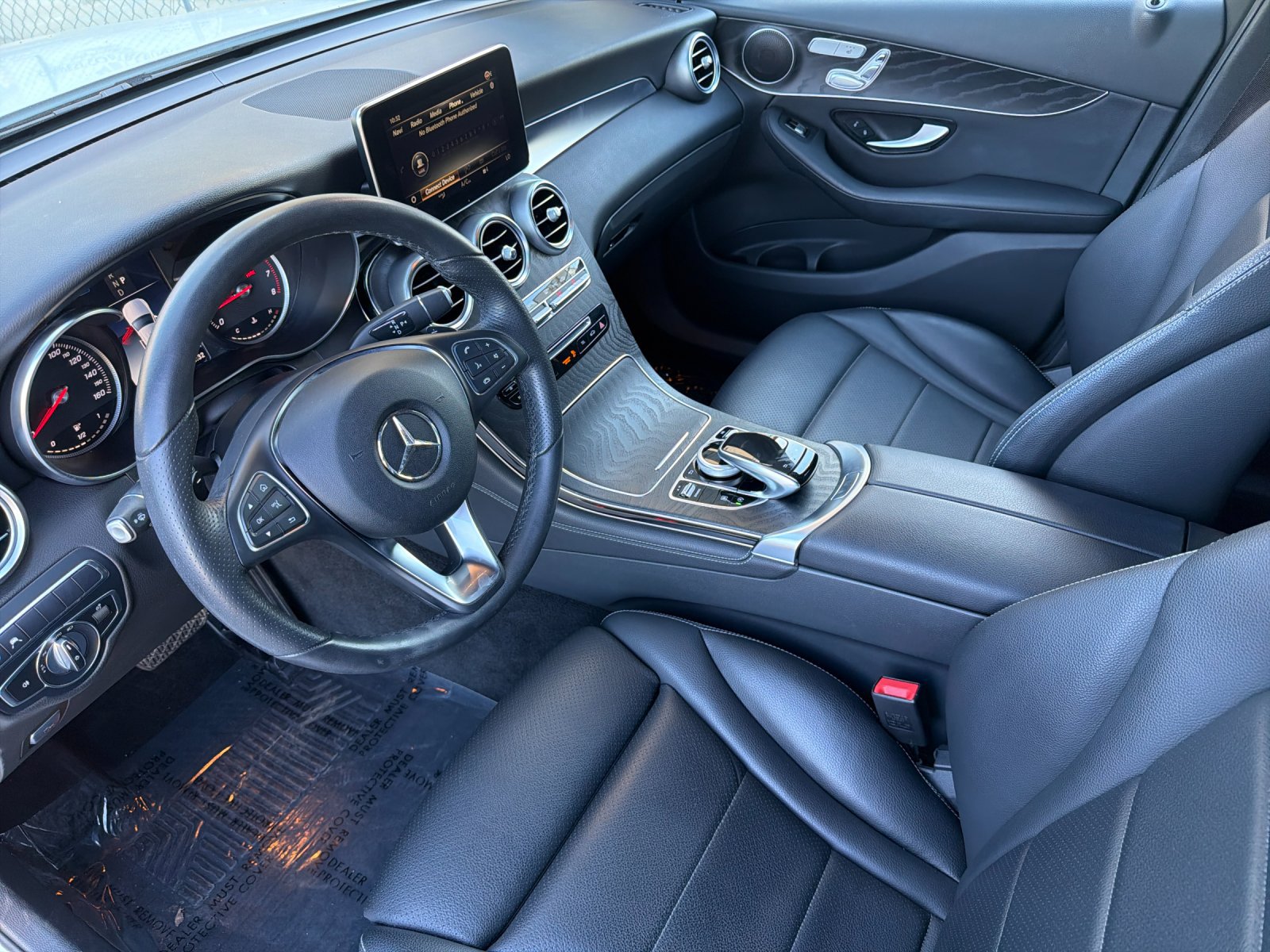 Used 2018 Mercedes-Benz GLC 300 4MATIC image 9