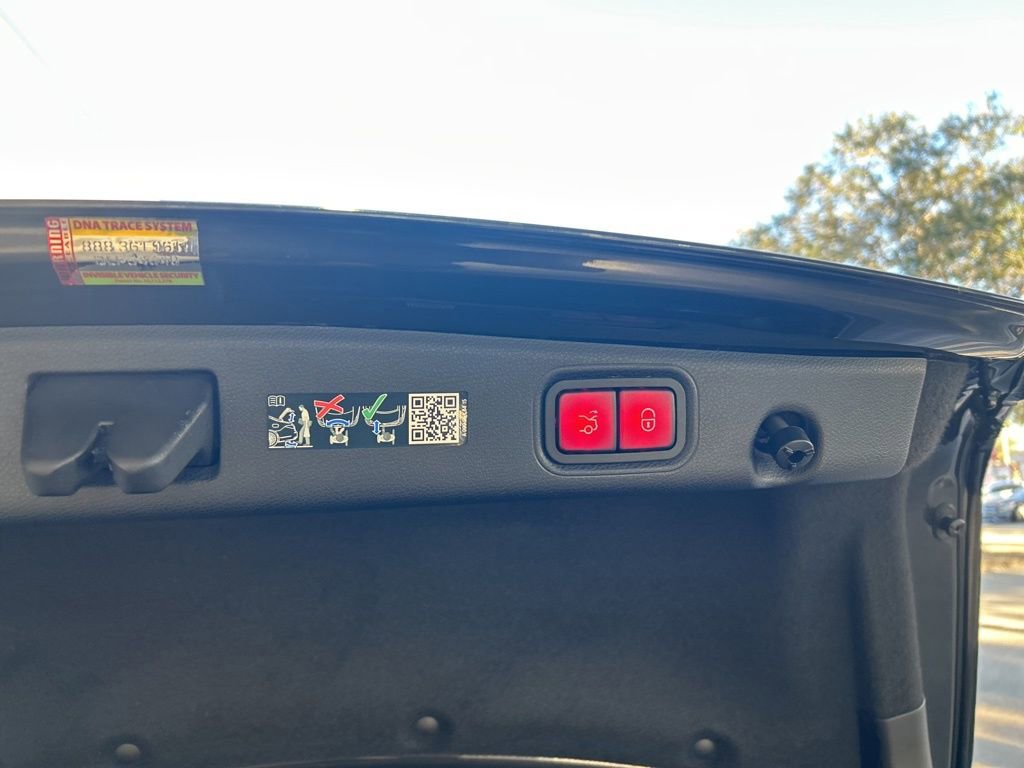 Used 2023 Mercedes-Benz E 350 Sedan w/ Premium Package image 35