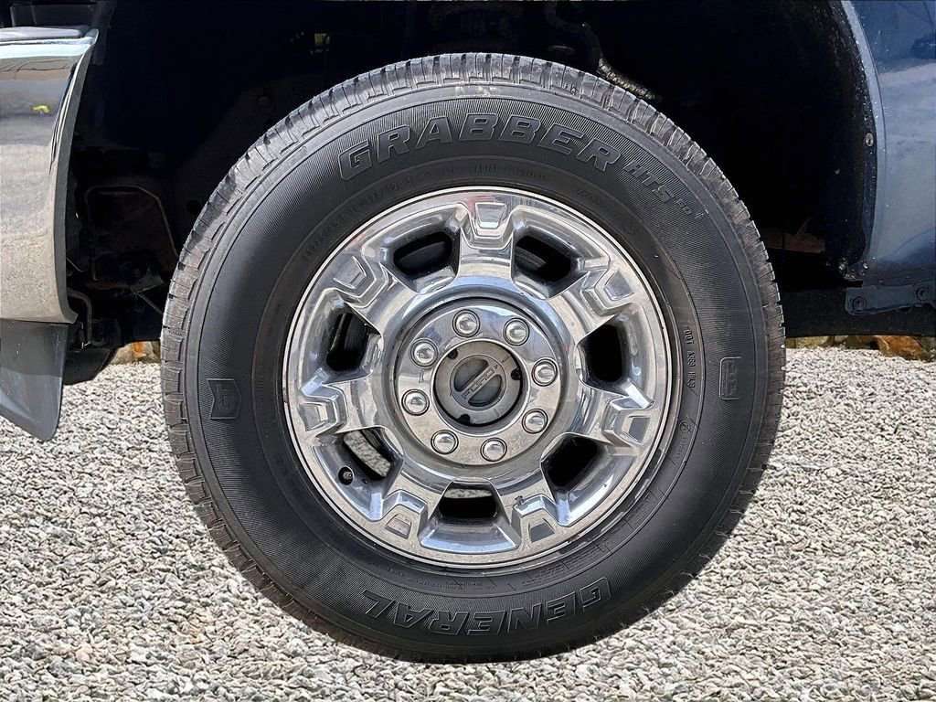 Used 2016 Ford F250 XLT w/ XLT Premium Package image 9